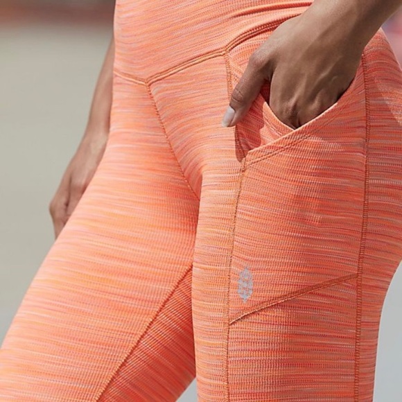 ⭐️Free People Movement Roll Out Legging Neon Mango Women’s Size Small - Picture 3 of 4